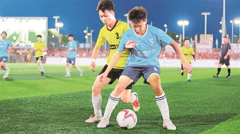 “科技+体育+公益”点燃校园足球梦想